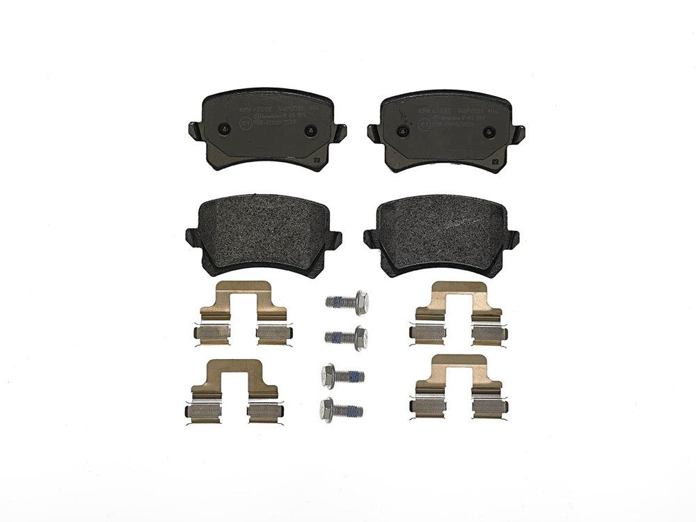 Brembo 2015 Volkswagen Tiguan/CC/Passat/ Audi Q3 QuattroRear Low-Met Brake Pad