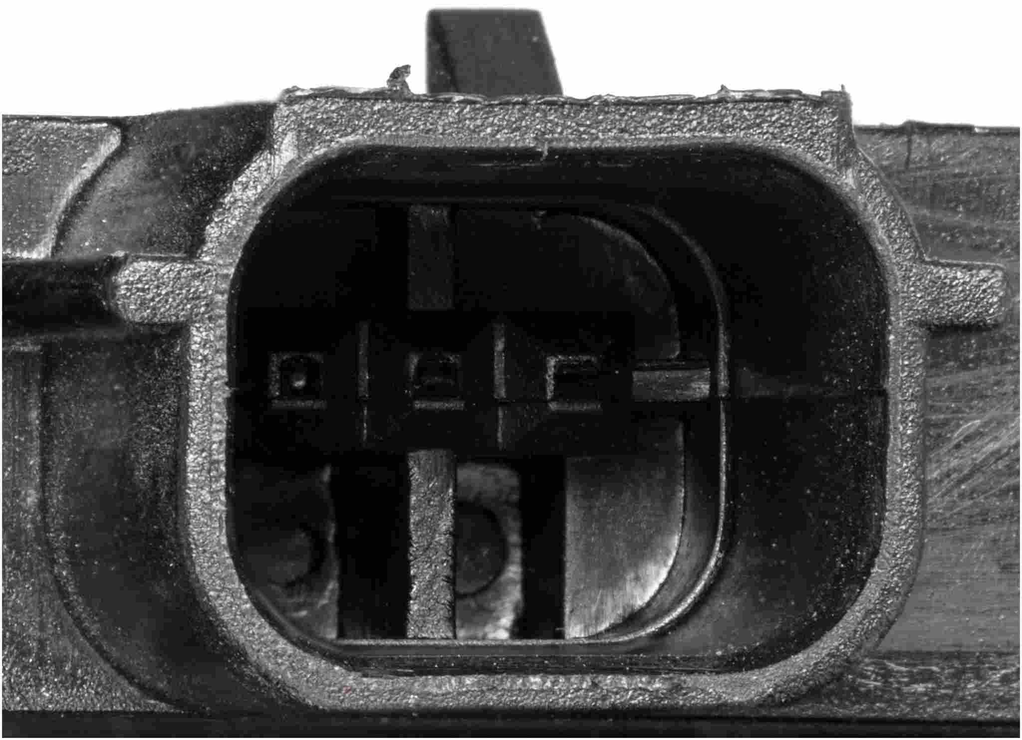 Gates 11-12 Ford Super Duty V-8 6.7L Diesel Oil Separator To Intake Emission Control Hose
