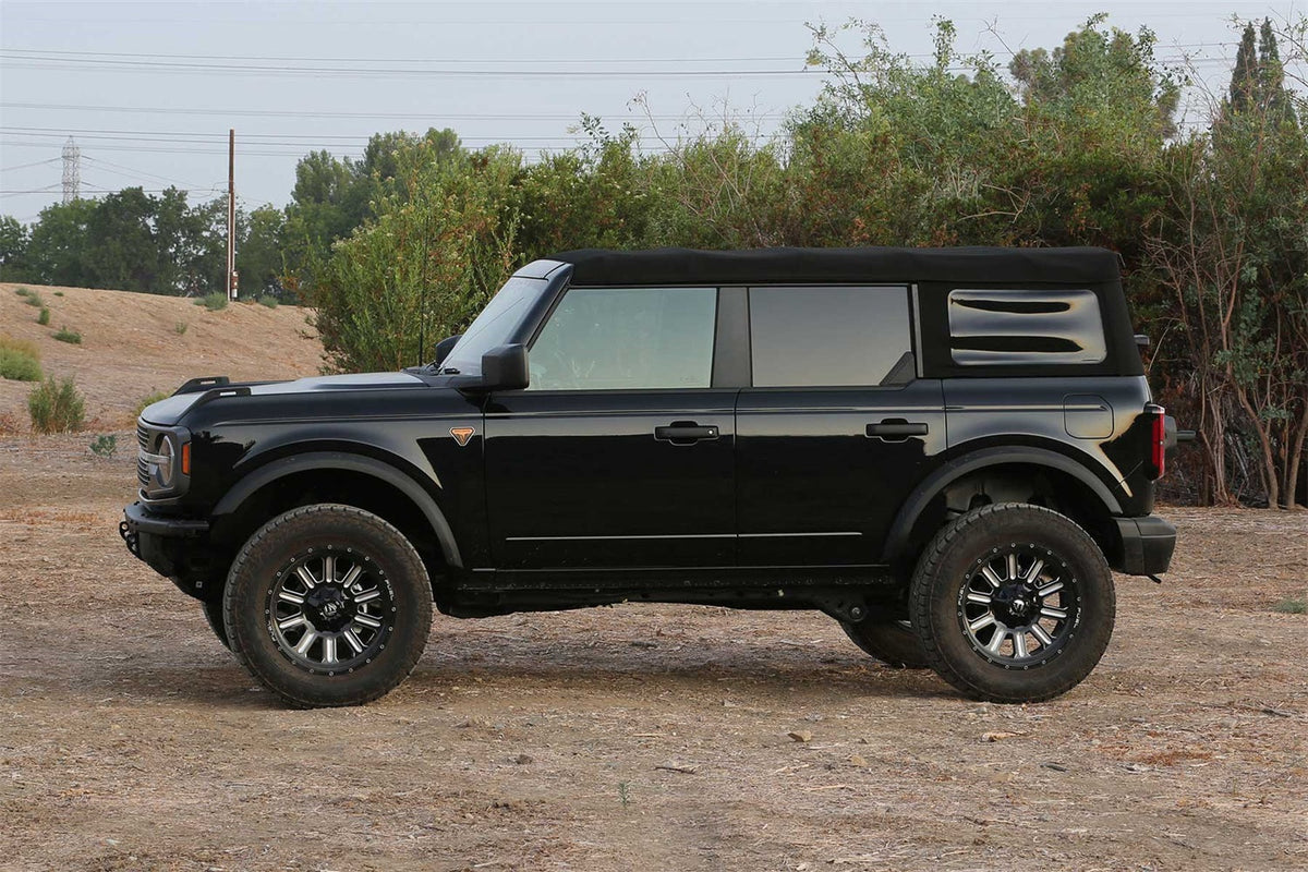 Fabtech 21-22 Ford Bronco 4-Door Non-Bilstein 4WD 4in UCA Kit w/Uniball & Resi Coilovers