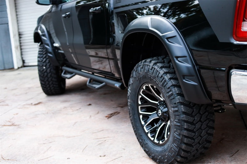 Bushwacker 19-22 Ram 1500 (Excl. Rebel/TRX) 76.3 & 67.4in Bed DRT Style Flares 4pc - Blk / Smooth