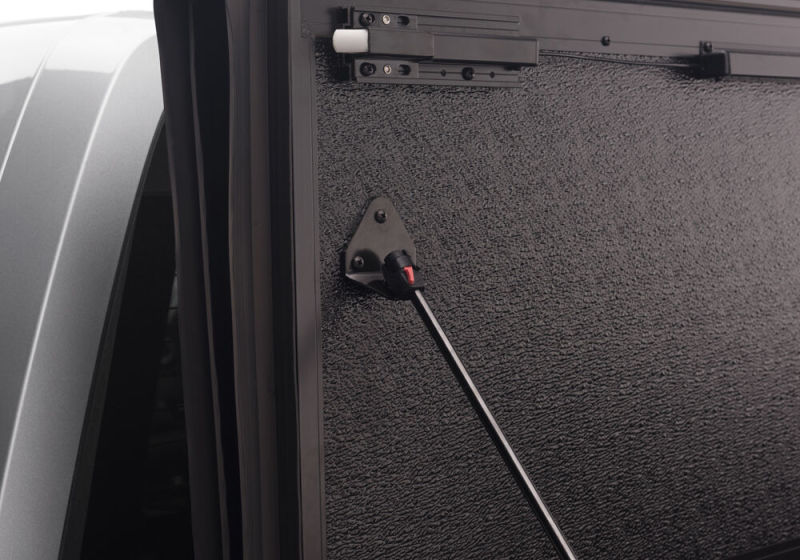 UnderCover 10-20 Volkswagon Amarok 5ft Flex Bed Cover