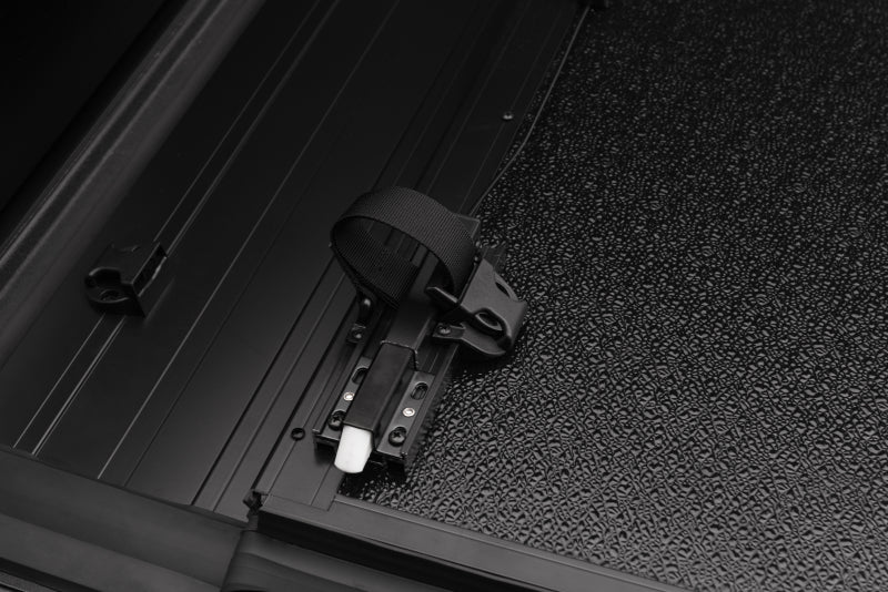 UnderCover 10-20 Volkswagon Amarok 5ft Flex Bed Cover