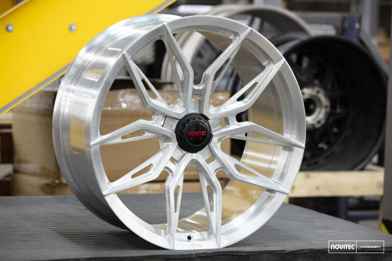 Vossen x Novitec NF11 22x12 ET:49 Brushed - Gloss Clear Ferrari 458 Rear Wheel