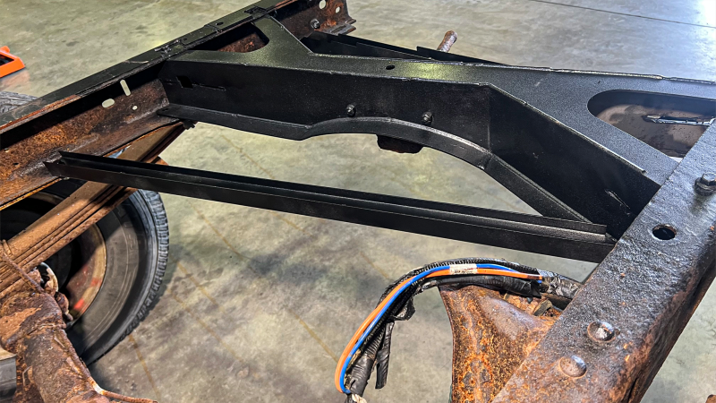 Rustbuster 1988-1998 Chevy C/K 1500/2500 Spare Tire Crossmember Support Piece