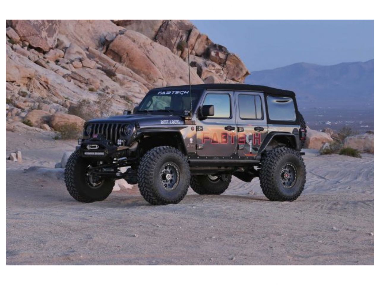 Fabtech 18-20 Jeep JL 4-Door 3in Crawler C/O w/Dlss 2.5 C/O Resi & Rr Dlss