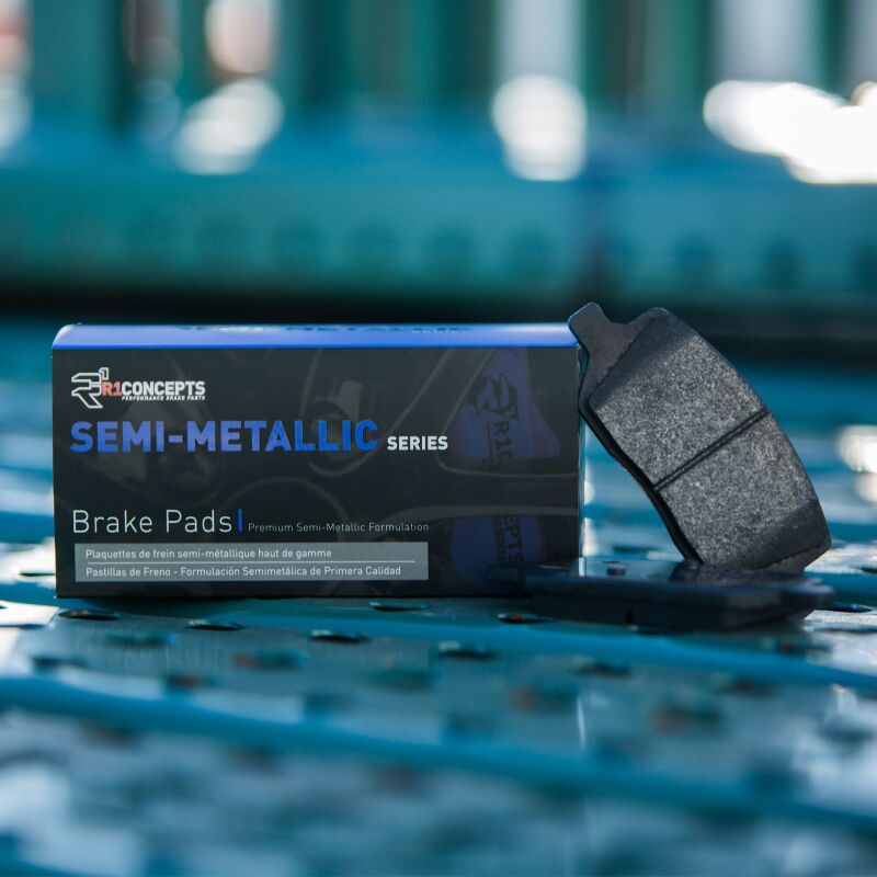 R1 07-13 BMW 125I Front Semi Met Brake Pads