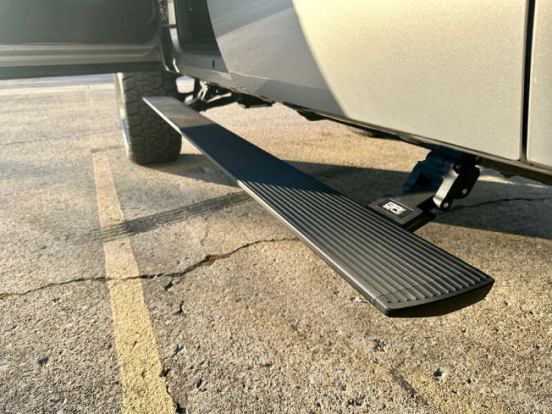 Body Armor 4x4 14-18 GM Silverado/Sierra 1500/2500/3500 (Gas Only) E-Power Board Steps - Black