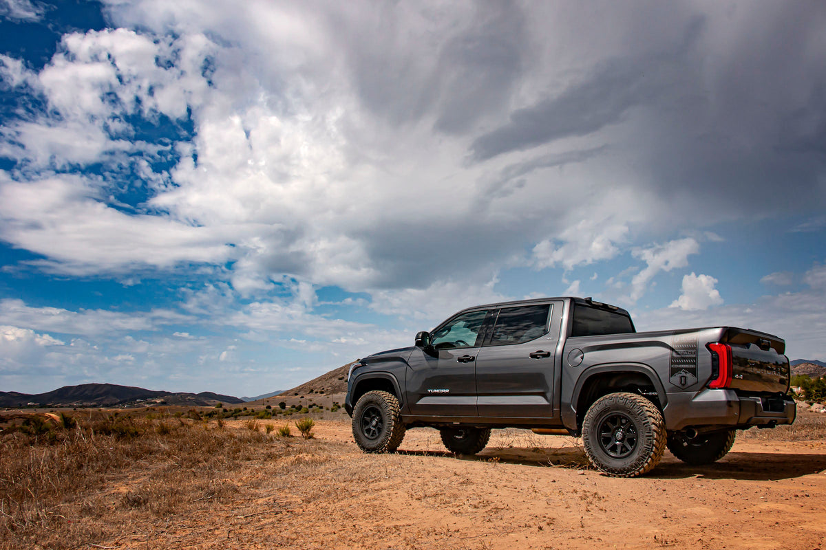 ICON 2022+ Toyota Tundra 2-3.25in Stage 1 3.0 Tubular Suspension System