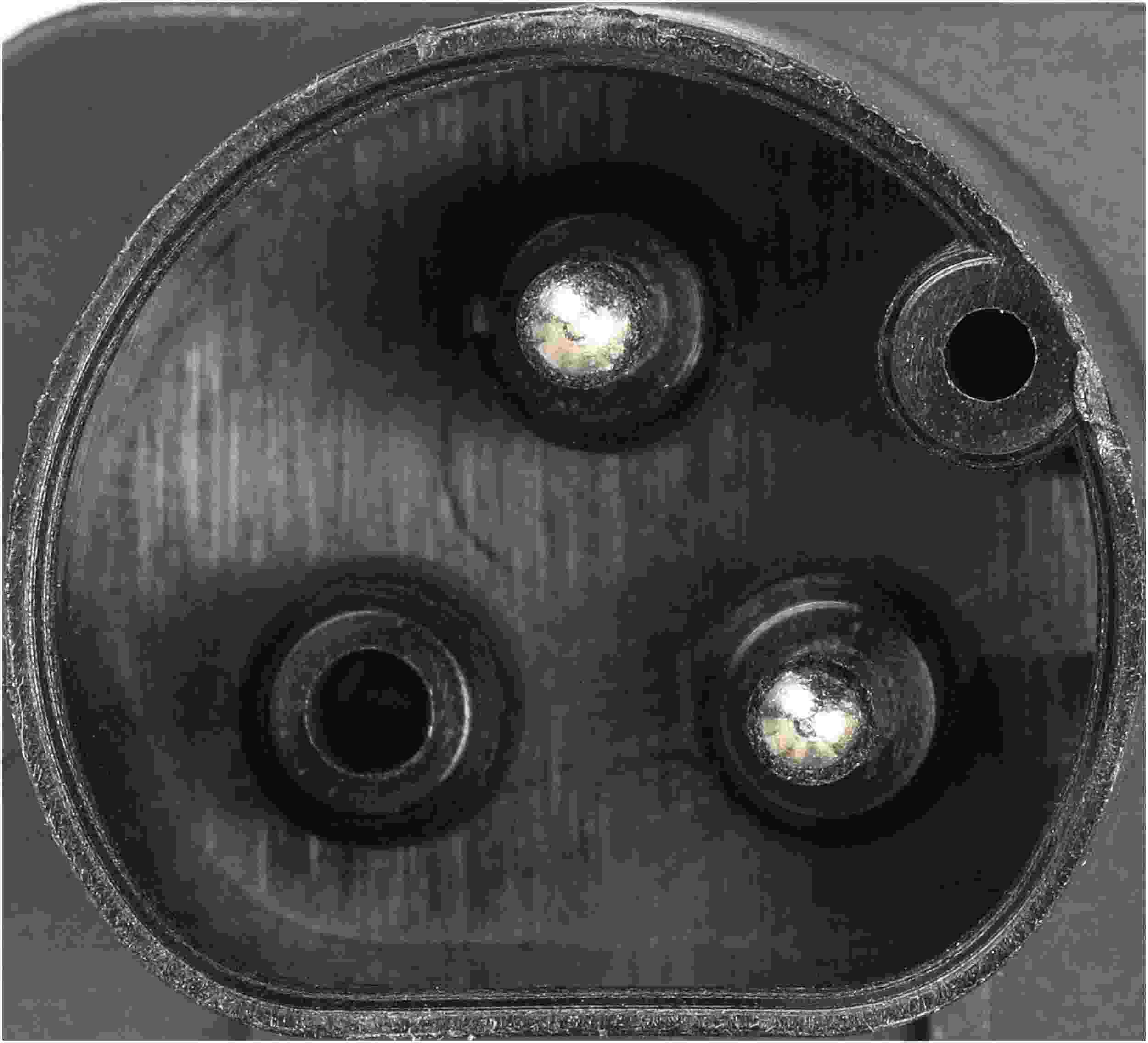Gates 99-02 BMW Z3 6-Cyl. 2.5L Heater Control Valve Electric Coolant Valve