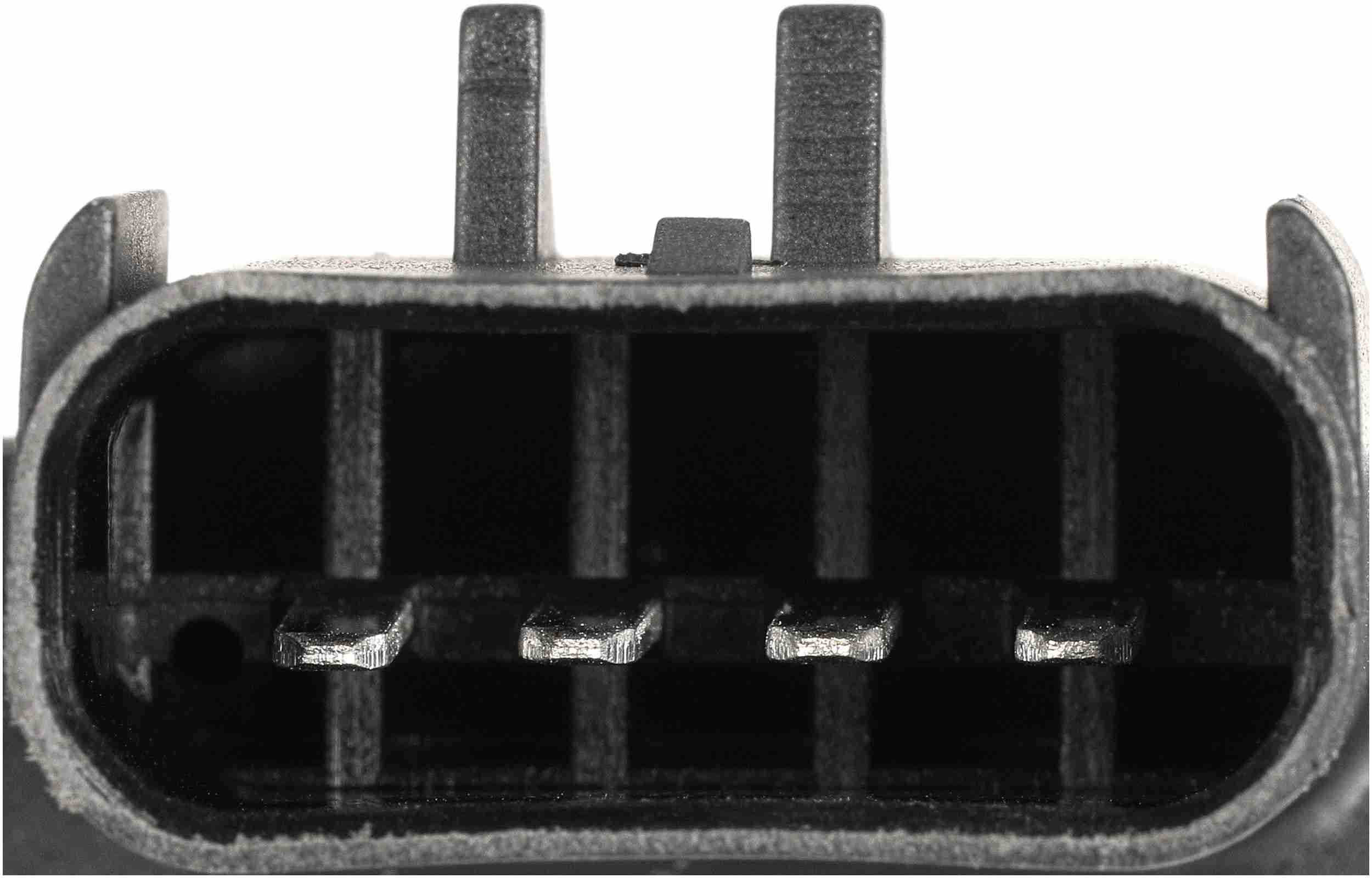 Gates 99-04 Jeep Grand Cherokee 6-Cyl. 4.0L Engine Cooling Fan Module