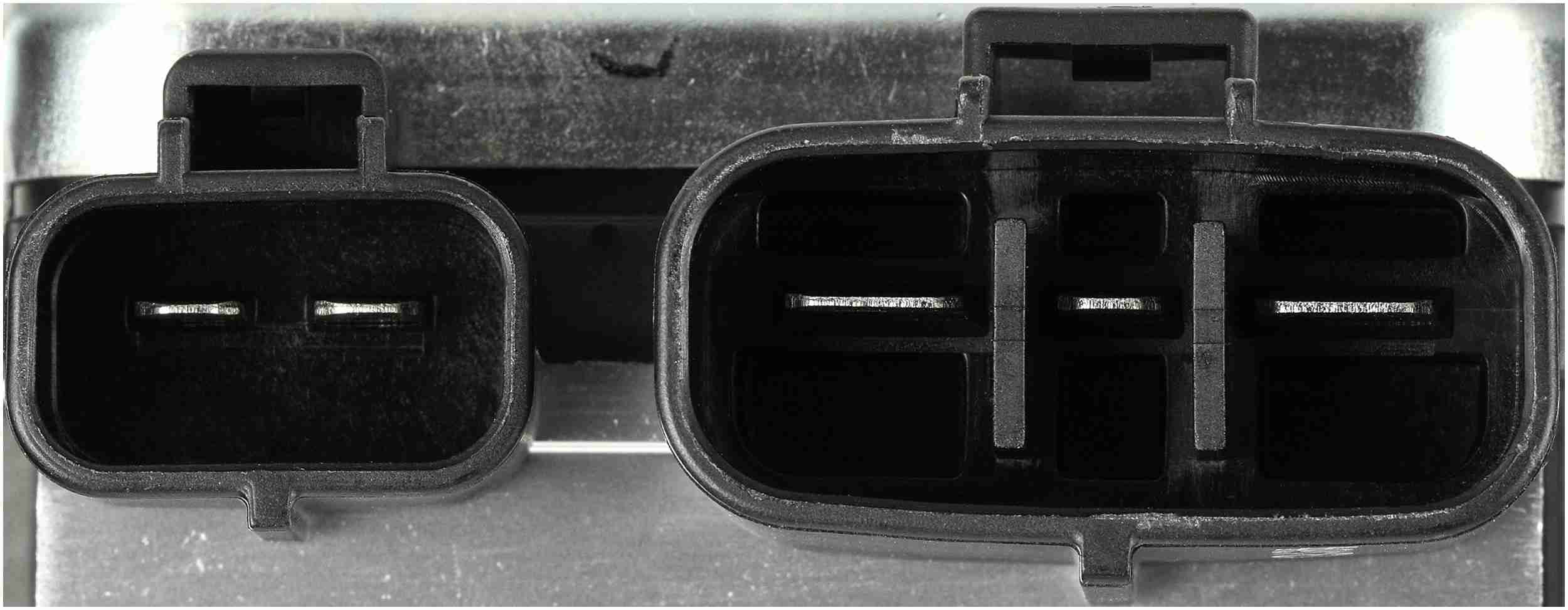 Gates 01-03 Mitsubishi Galant 4-Cyl. 2.4L Engine Cooling Fan Module