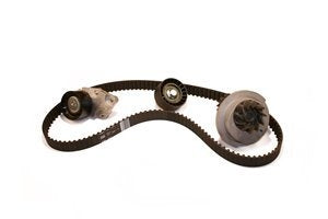 Gates 04-08 Chevy Aveo / Suzuki Swift / 05-08 Pontiac Wave Timing Belt Component Kit w/ Water Pump