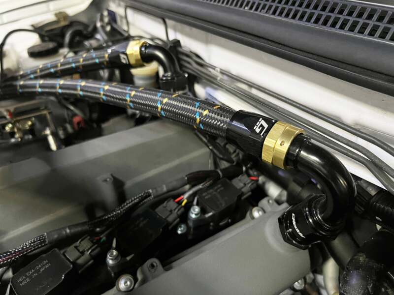 GReddy AN04 REUSABLE HOSE NYLON BRAIDED BLACK/GOLD/BLUE (PRICE PER FOOT)