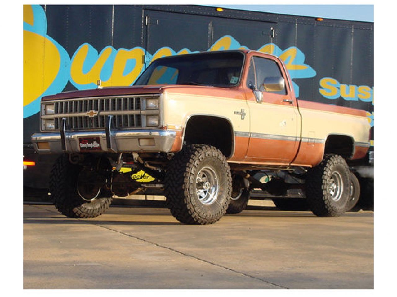 Superlift 73-91 Chevy K10/GMC K15 4WD 8in Lift Kit Rear Spring Kit w/ Superlift Shocks