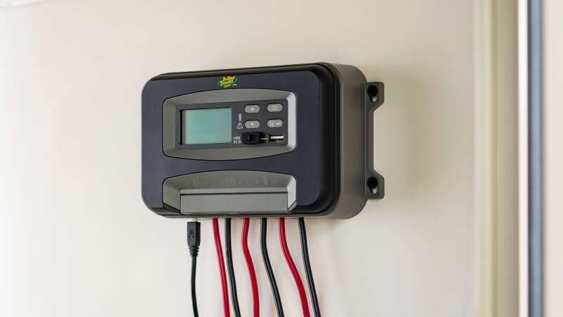 Battery Tender 30A PWM Indoor Solar Controller System