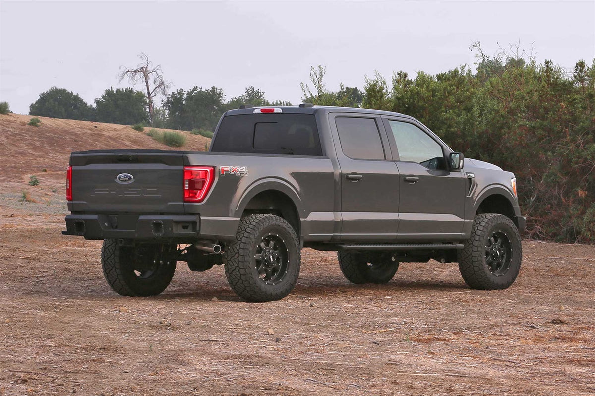 Fabtech 2021 Ford F150 4WD 6in Basic Sys w/Perf Shks