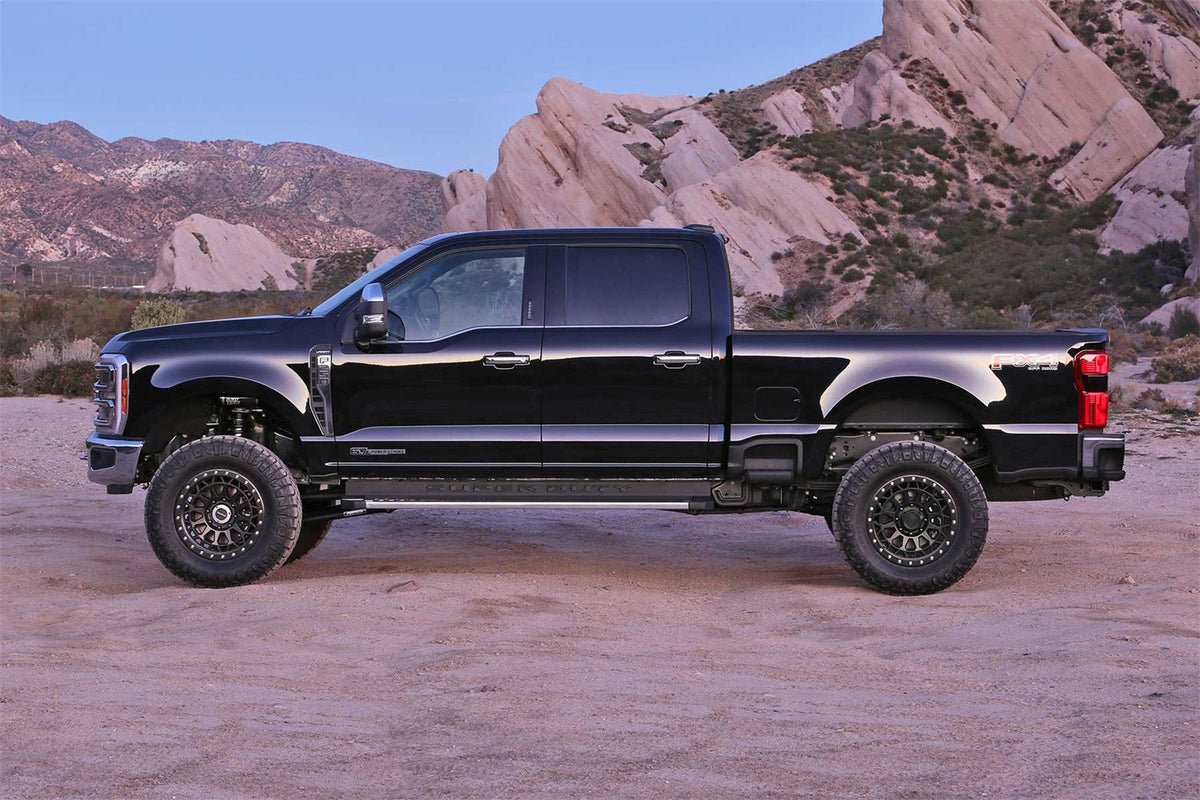 Fabtech 23-24 Ford F250/350 4WD Diesel 4in 4 Link System w/ 4.0 Resi & 2.25 DL Shocks