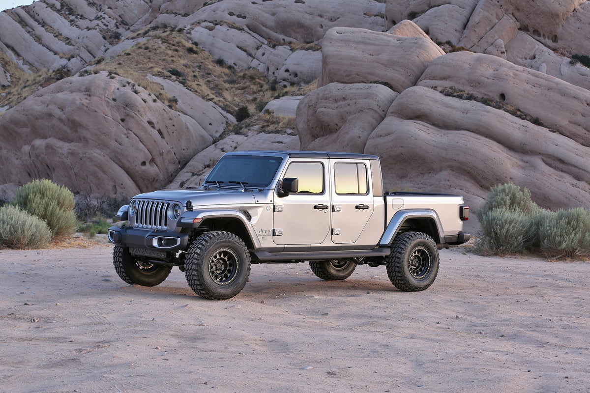 Fabtech 20-21 Jeep JT 4WD Diesel 3in Sport System w/ DLSS RESI